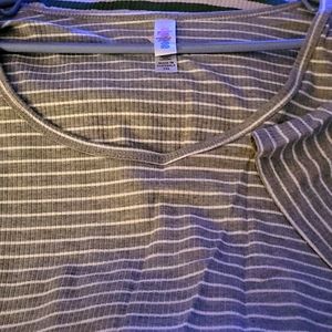 Lularoe Classic T-2XL